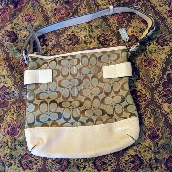 Coach purse - Picture 4 of 5